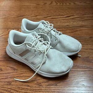 Adidas cloud foam tennis shoes